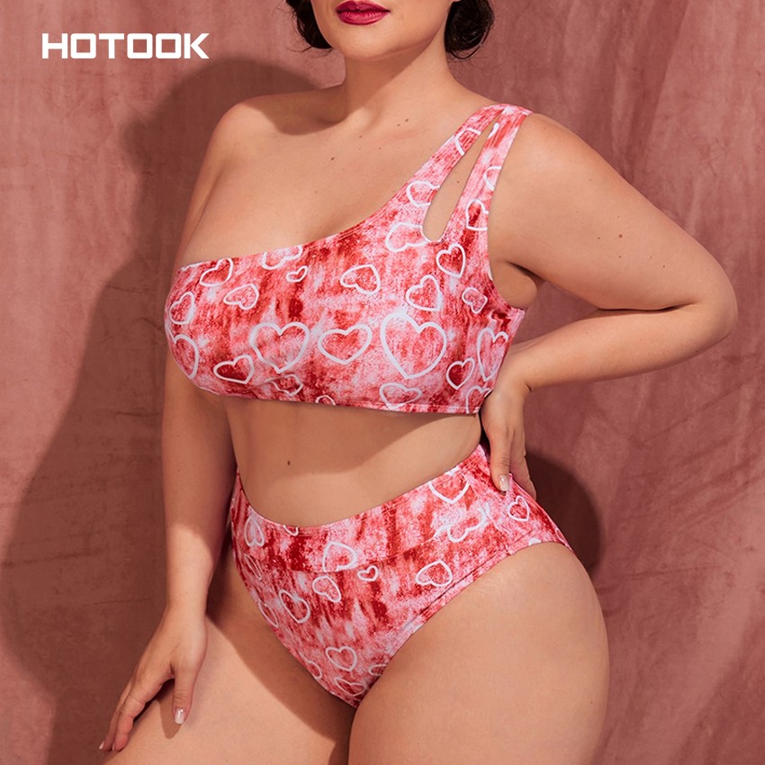 Plus-Size Women's Swimsuits